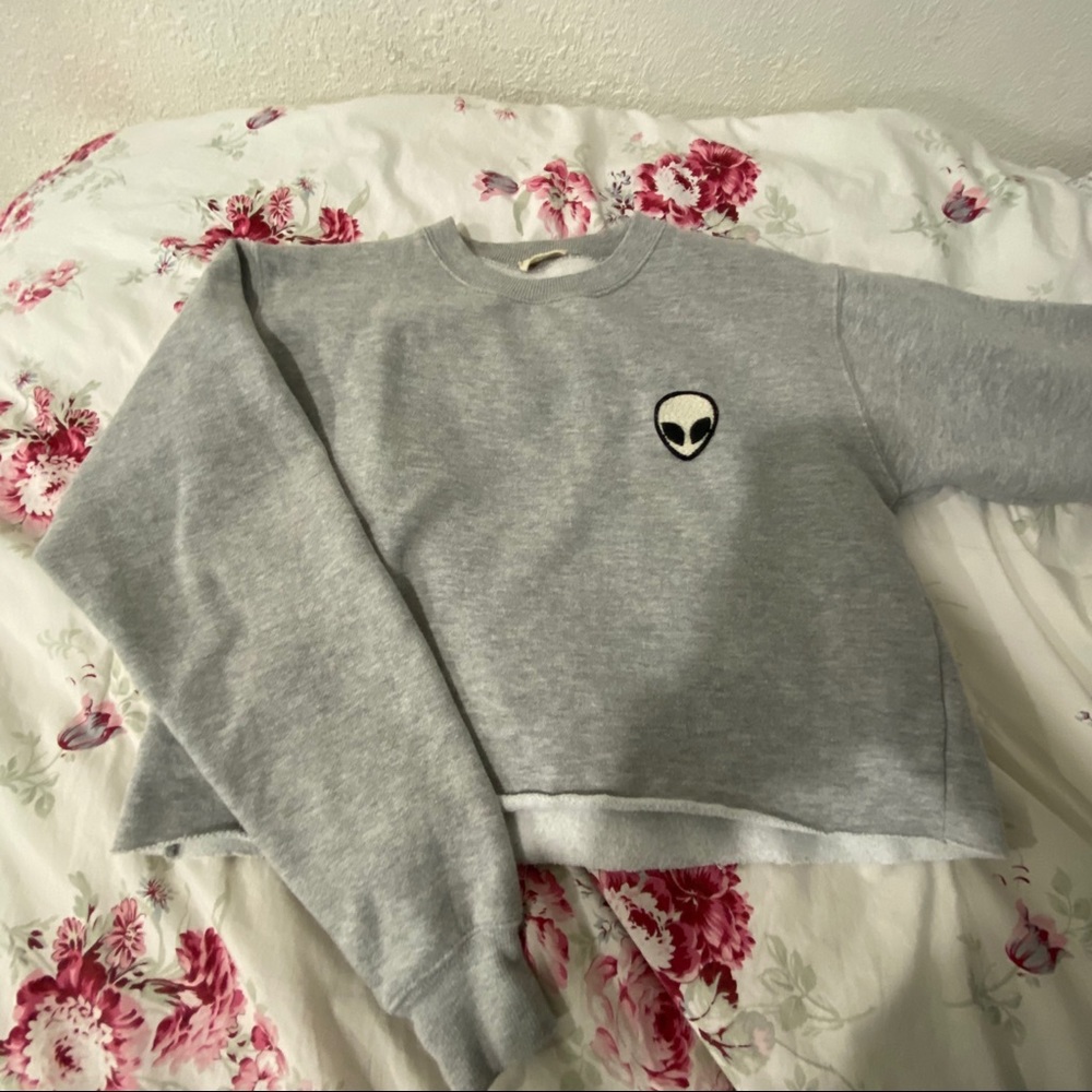 brandy alien crew neck